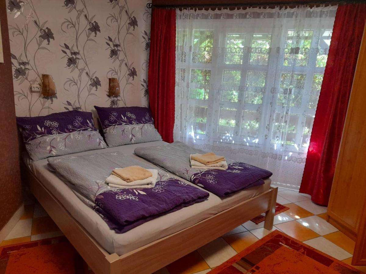 Gyoengyvirag Apartment Romhány エクステリア 写真